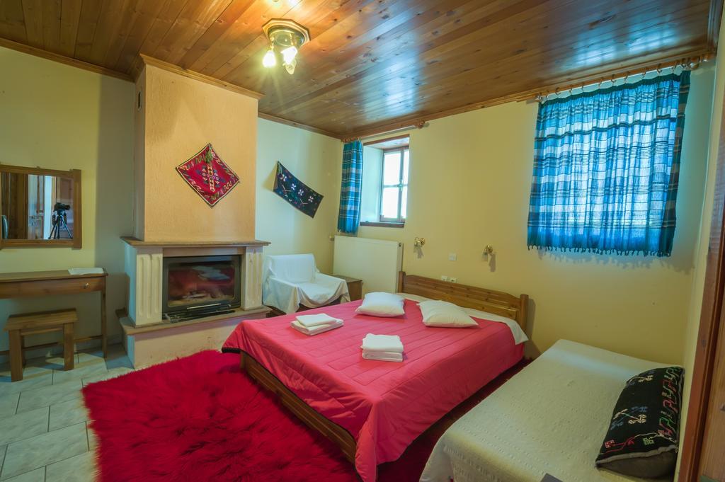 To Petrino Guesthouse Agios Germanos Oda fotoğraf